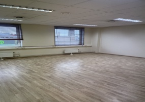 4 Parda, 1 Room Rooms,Büroopind,Rent,Parda ,6,1076