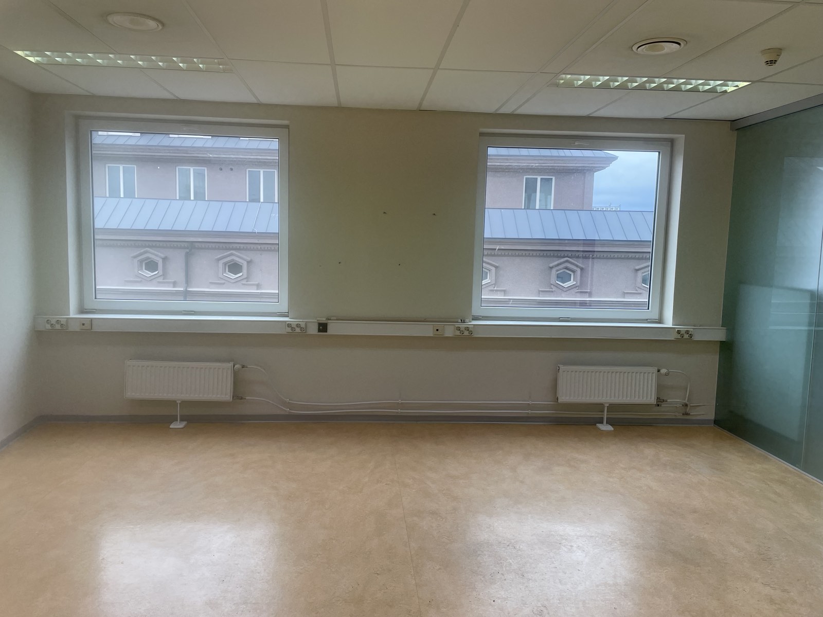 4 Parad tn, 4 Rooms Rooms,Büroopind,Rent,Parad tn ,6,1083