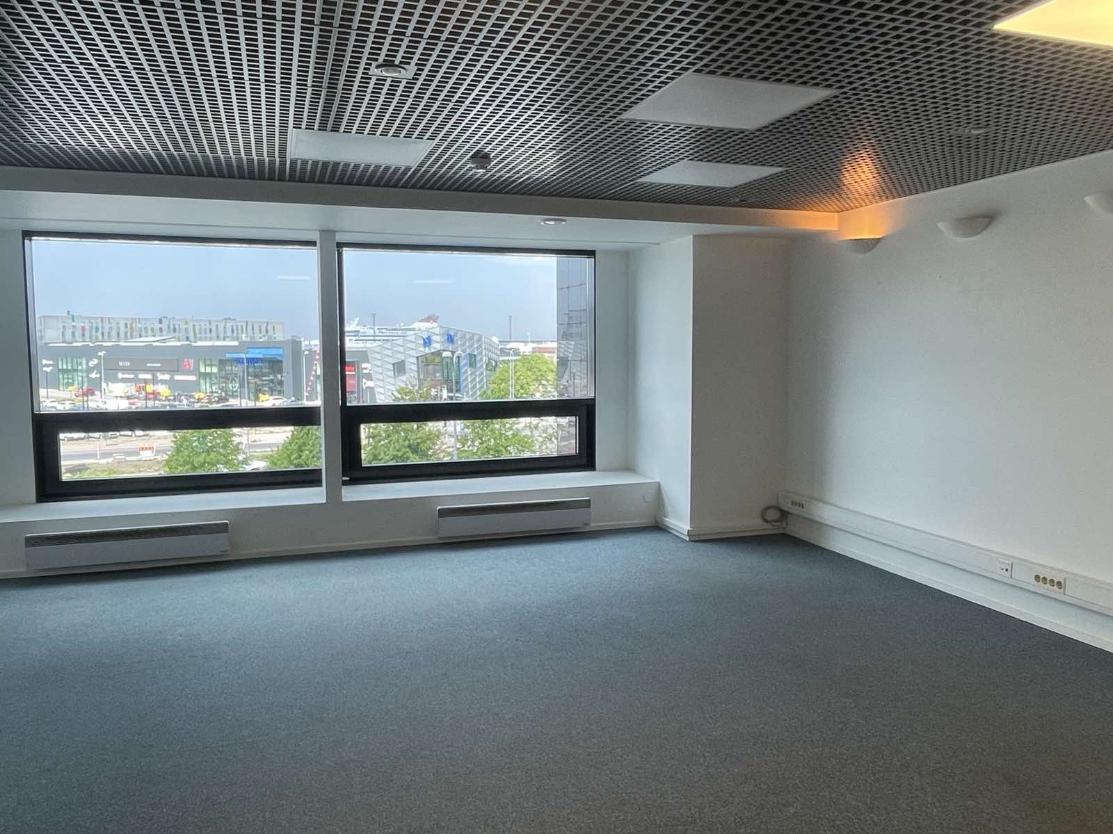 12 Ahtri, 8 Rooms Rooms,Büroopind,Rent,Ahtri ,4,1035